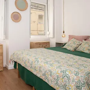 Appartement Charming 1 Bedroom W/ Terrace Near Belém, Lisboa